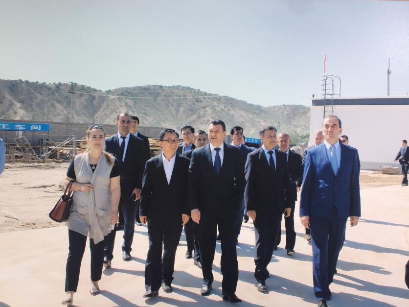 塔吉克斯坦總理蘇爾佐達視察陜煤建設集團承建的丹哥拉輸變電項目